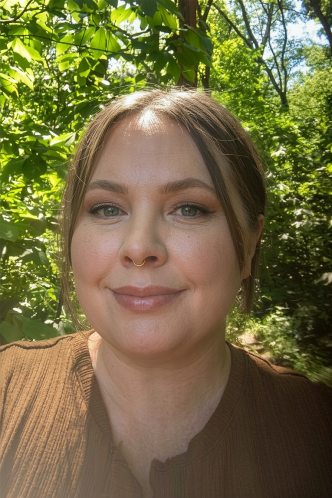 Sarah Brown MSW intern therapist offering virtual trauma-informed, feminist and systems-based counseling for anxiety, stress, and life transitions