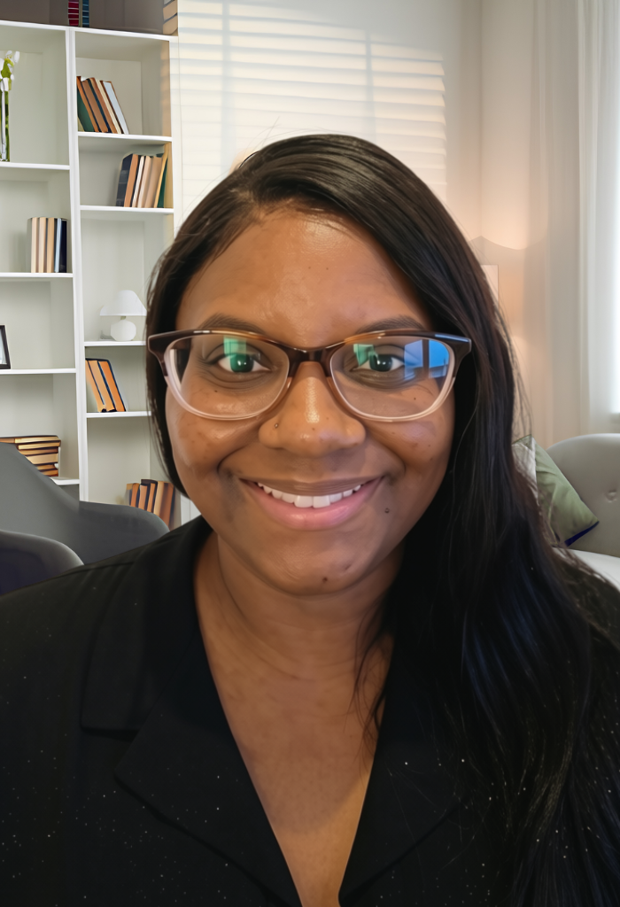 Deandra Williams, a licensed mental health professional working as an online therapist in Texas